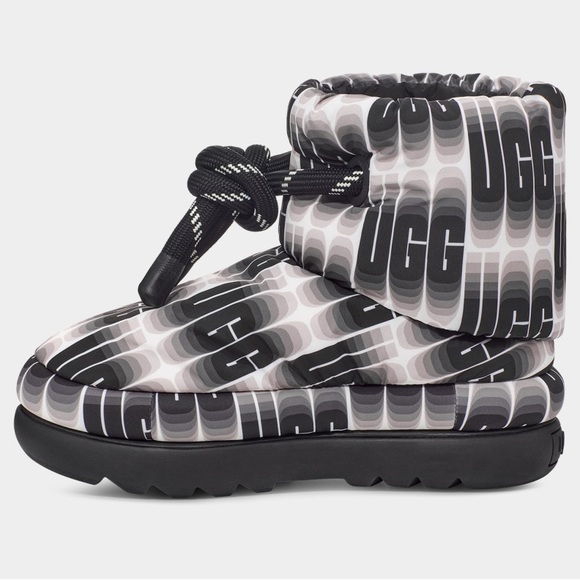 UGG Booties 🖤 - Picture 6 of 9